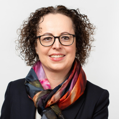 Portraitfoto von Mag. Christine Schwarz-Fuchs