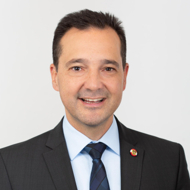 Portraitfoto von Mag. Gerald Loacker