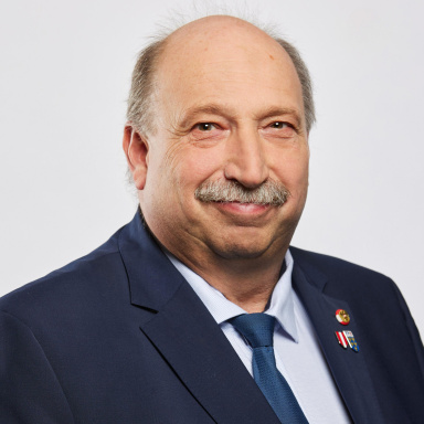 Portraitfoto von Michael Bernard