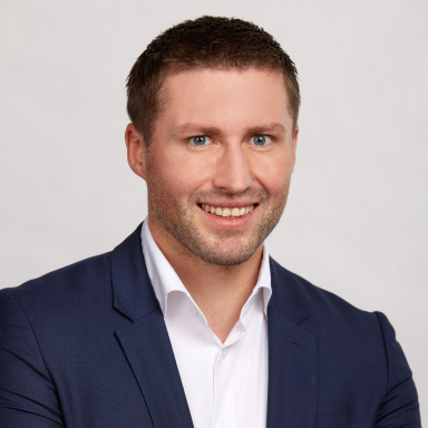 Portraitfoto von David Stögmüller